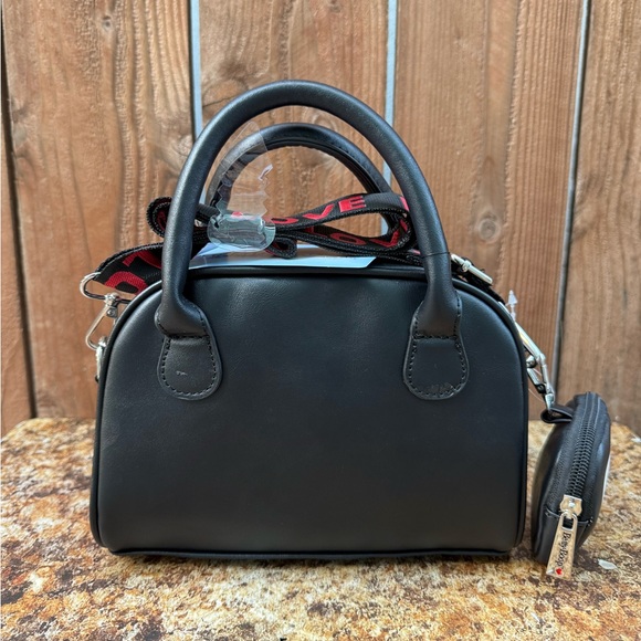 Betty Boop LOVE Crossbody Handbag - Picture 5 of 13